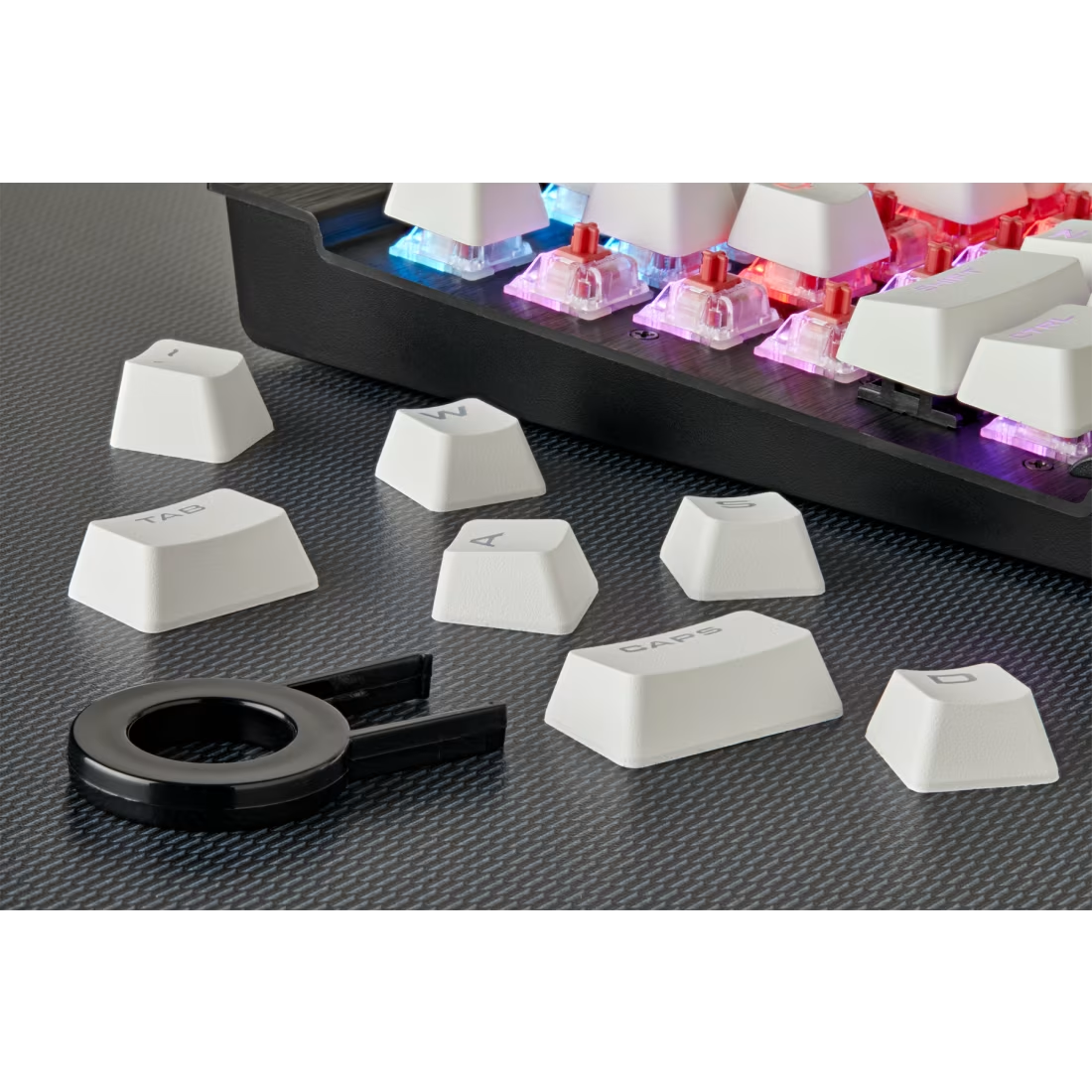 CORSAIR GAMING PBT Double-shot Keycaps Full 104/105-Keyset - White.